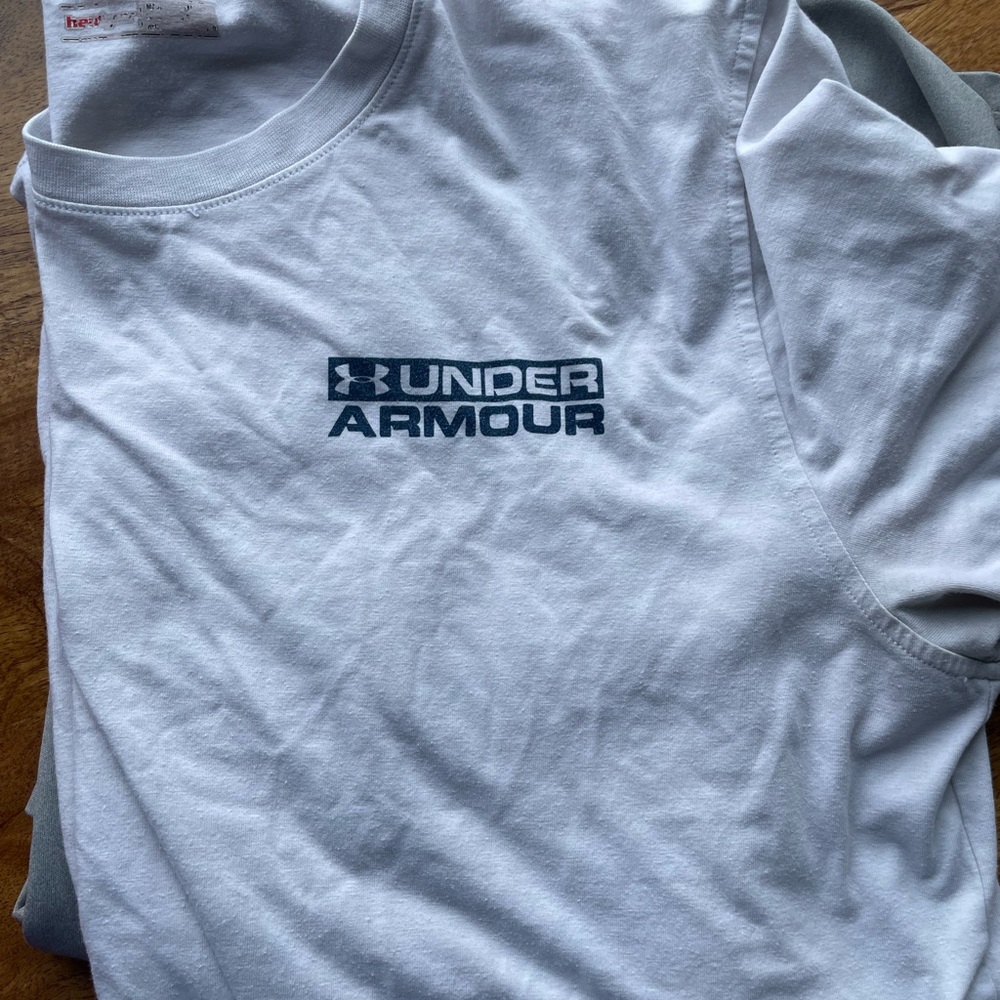 Men’s Under Armour Tops Bundle Size Small & Medium - Picture 4 of 10